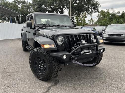 2021 Jeep Gladiator Sport