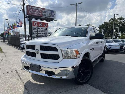 2018 RAM 1500 SLT