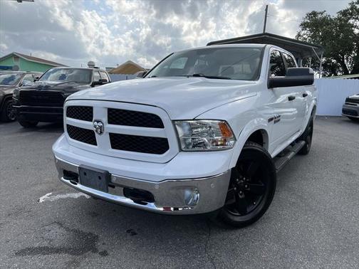 2018 RAM 1500 SLT