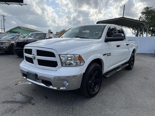 2018 RAM 1500 SLT