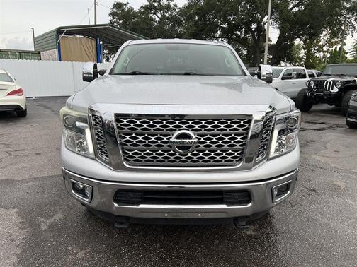2016 Nissan Titan XD SL