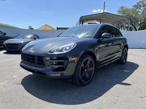 2017 Porsche Macan Turbo