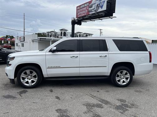 2016 Chevrolet Suburban LT