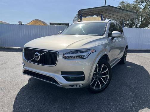 2018 Volvo XC90 T6 Momentum