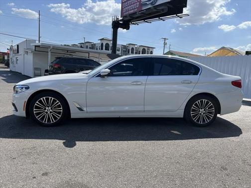 2017 BMW 530 530i
