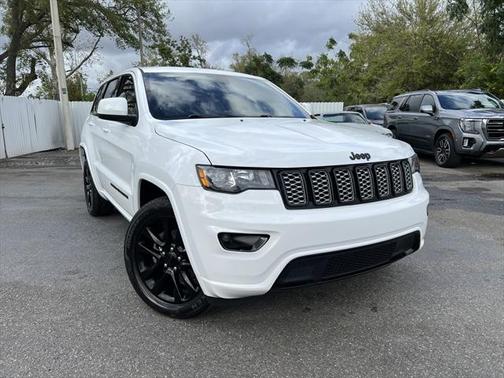 2017 Jeep Grand Cherokee Altitude