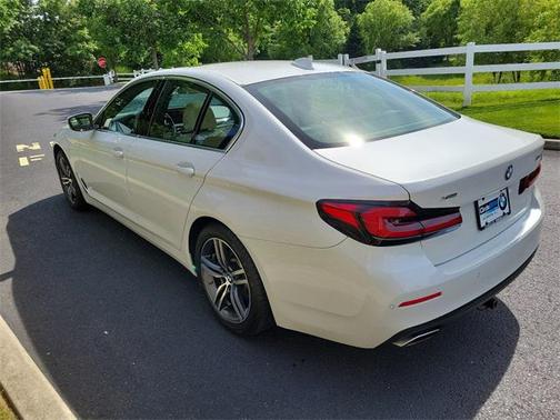 Mineral White Metallic 2021 BMW 530 xDrive
