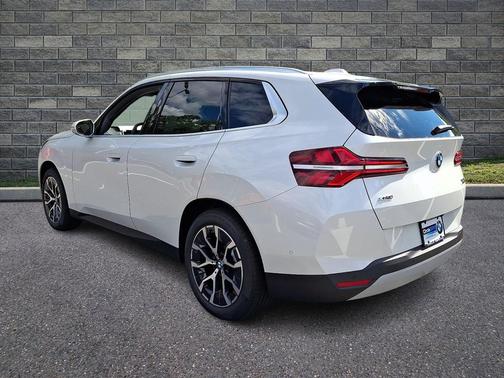 Mineral White Metallic 2026 BMW X3 30 xDrive