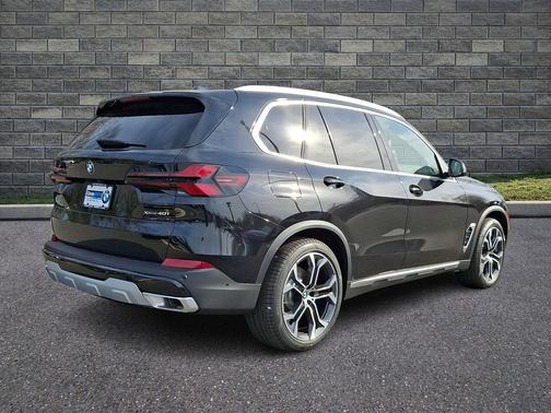 Black Sapphire Metallic 2026 BMW X5 xDrive40i