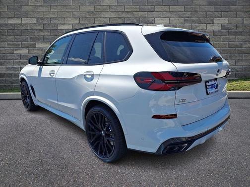 Alpine White 2026 BMW X5 M60i