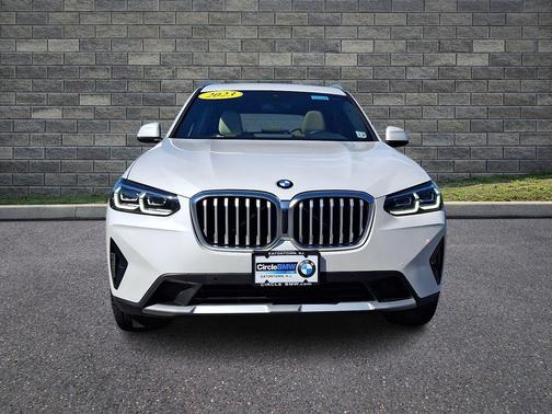 Mineral White Metallic 2023 BMW X3 xDrive30i
