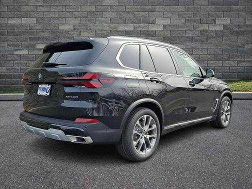 Black Sapphire Metallic 2026 BMW X5 xDrive40i
