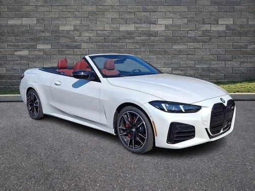 Mineral White Metallic 2026 BMW M440 i xDrive
