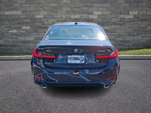 Jet Black 2025 BMW 330 xDrive