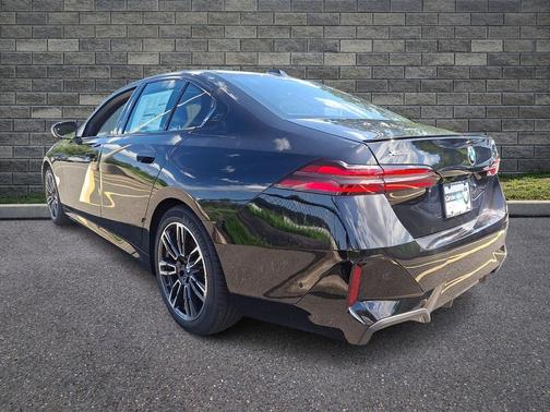 Black Sapphire Metallic 2027 BMW 530 i xDrive
