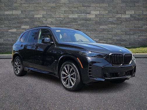 Black Sapphire Metallic 2026 BMW X5 PHEV xDrive50e