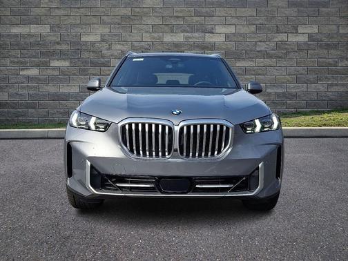 Skyscraper Grey Metallic 2026 BMW X5 xDrive40i
