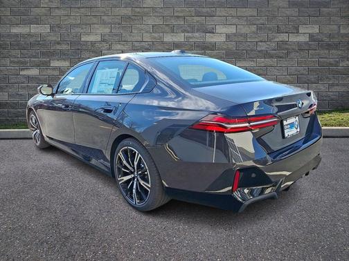 Dark Graphite Metallic 2026 BMW 530 xDrive