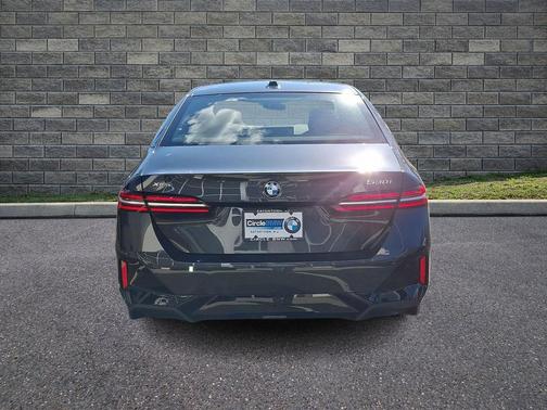 Dark Graphite Metallic 2026 BMW 530 xDrive