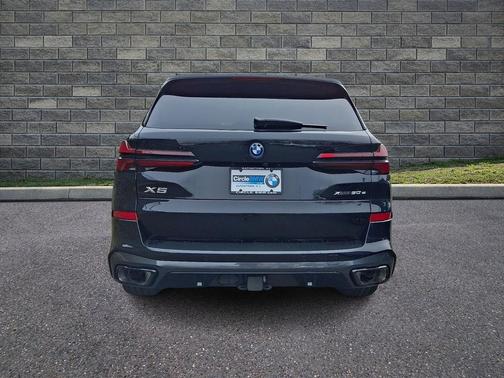 Black Sapphire Metallic 2026 BMW X5 PHEV xDrive50e