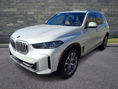 Mineral White Metallic 2026 BMW X5 xDrive40i