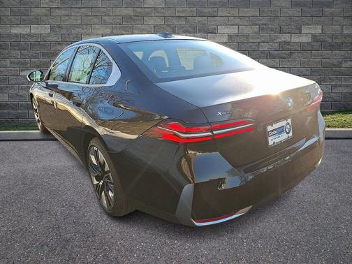 Black Sapphire Metallic 2026 BMW 530 xDrive