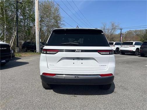 2025 Jeep Grand Cherokee Laredo