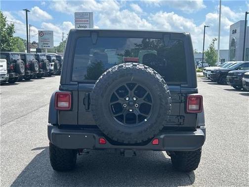 2025 Jeep Wrangler Sport