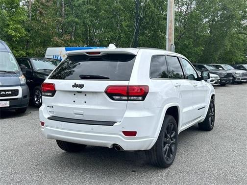 2022 Jeep Grand Cherokee WK Laredo