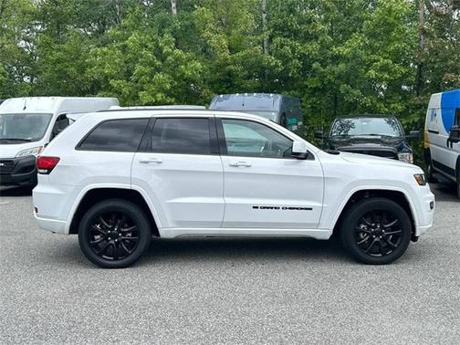 2022 Jeep Grand Cherokee WK Laredo