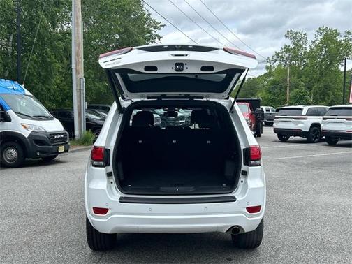 2022 Jeep Grand Cherokee WK Laredo
