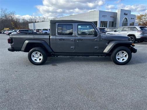2023 Jeep Gladiator Sport