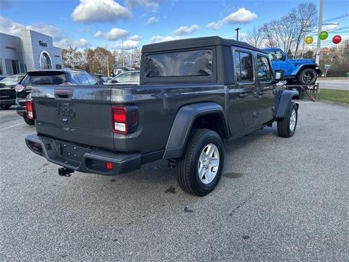 2023 Jeep Gladiator Sport