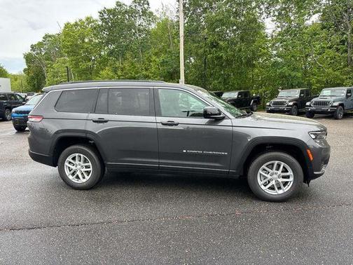 Metallic 2026 Jeep Grand Cherokee L Laredo