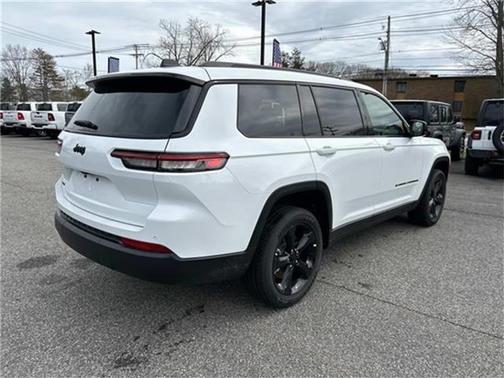 2025 Jeep Grand Cherokee L Laredo