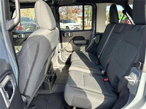 Anvil Clearcoat 2025 Jeep Wrangler Sport