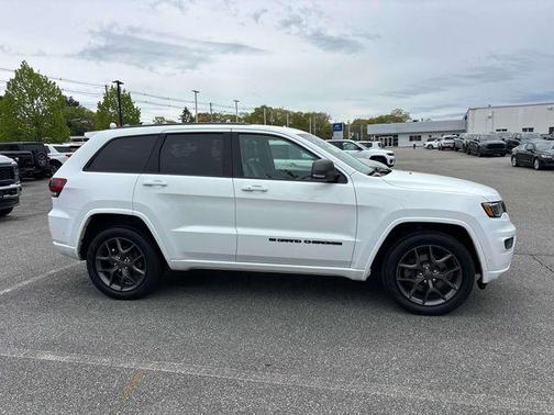 Bright White Clearcoat 2021 Jeep Grand Cherokee Limited