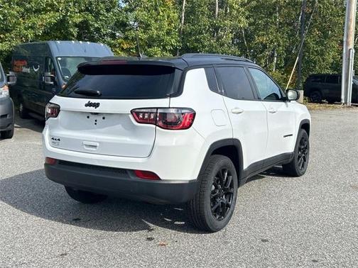 2023 Jeep Compass Altitude