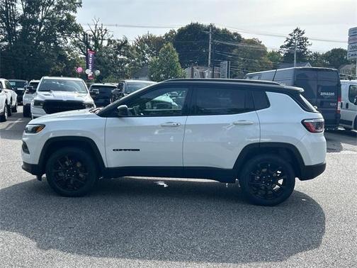 2023 Jeep Compass Altitude