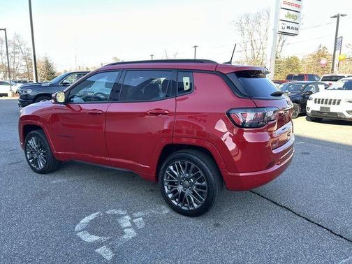 Redline Pearlcoat 2023 Jeep Compass (RED) Edition