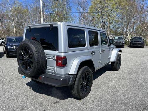 Silver Zynith Clearcoat 2024 Jeep Wrangler 4xe Sahara