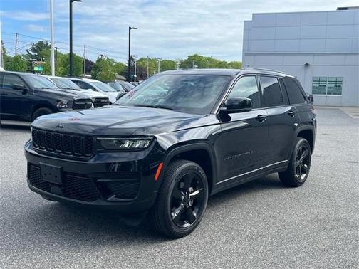 2023 Jeep Grand Cherokee Altitude