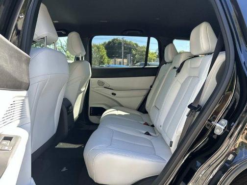 Diamond Black 2026 Jeep Cherokee LAREDO/LIMITED
