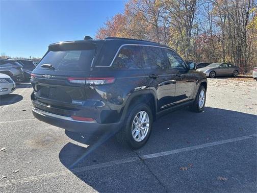 2024 Jeep Grand Cherokee Laredo