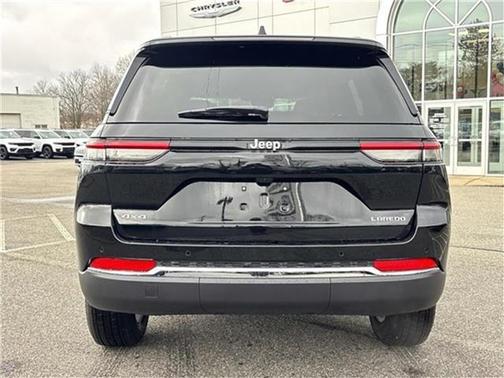 2025 Jeep Grand Cherokee Laredo