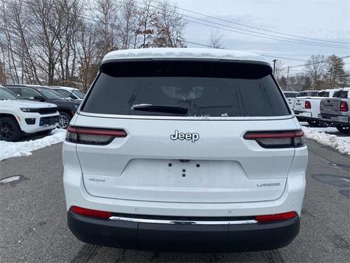 2025 Jeep Grand Cherokee L Laredo