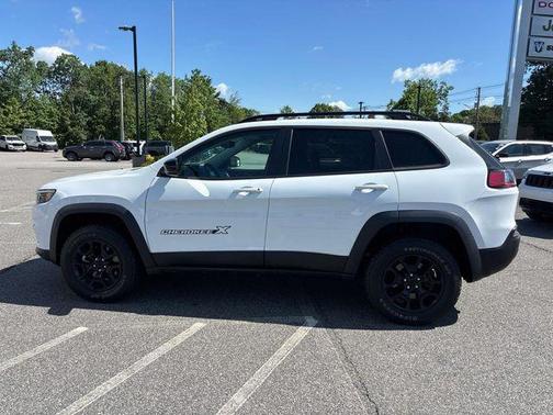Bright White Clearcoat 2022 Jeep Cherokee X