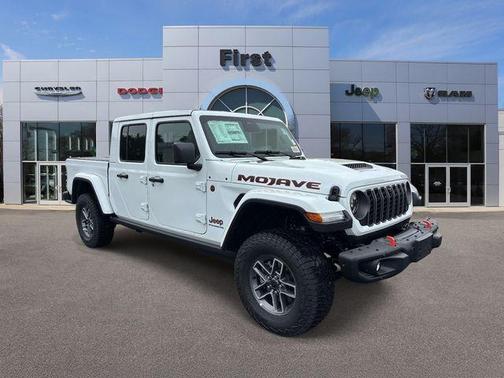 Bright White Clearcoat 2026 Jeep Gladiator Mojave