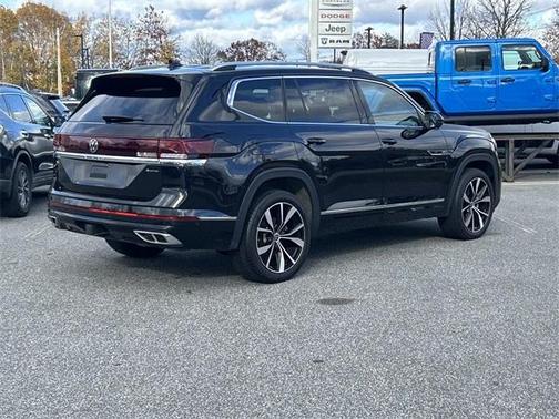 2024 Volkswagen Atlas 2.0T SEL Premium R-Line