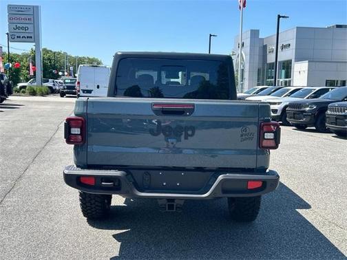 2025 Jeep Gladiator Sport